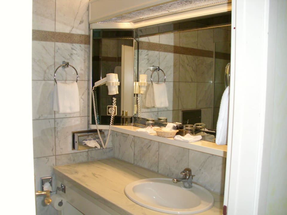 Badezimmer Parkhotel Kurhaus