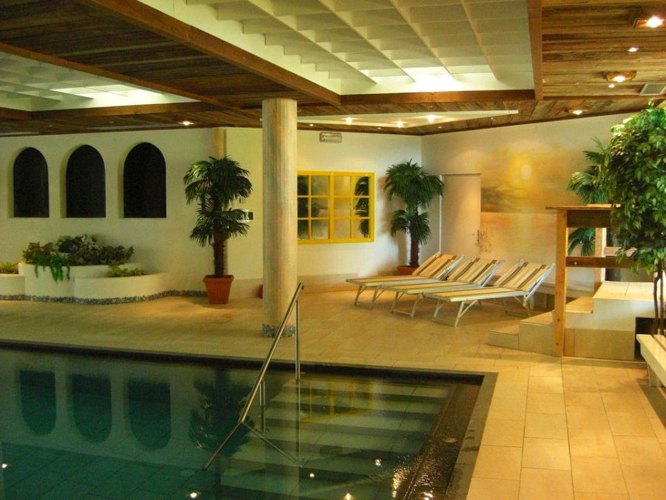 Das großzügige Schwimmbad Berghotel Ratschings