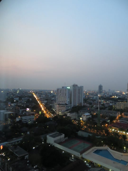 Ausblick vom Panoramafenster Millennium Hilton Bangkok