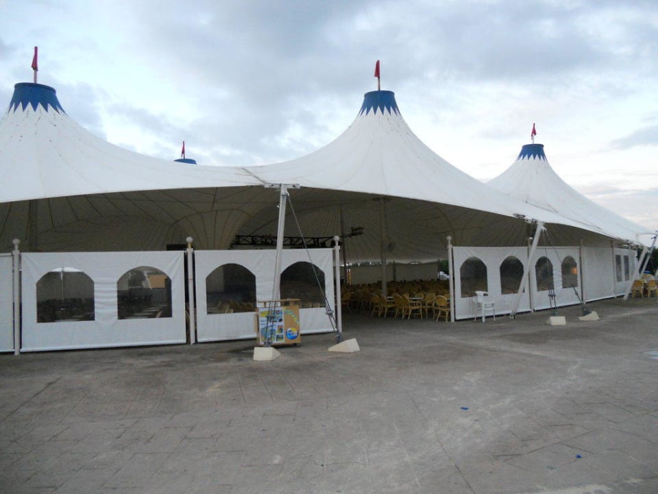 Animationszelt Globales Bouganvilla