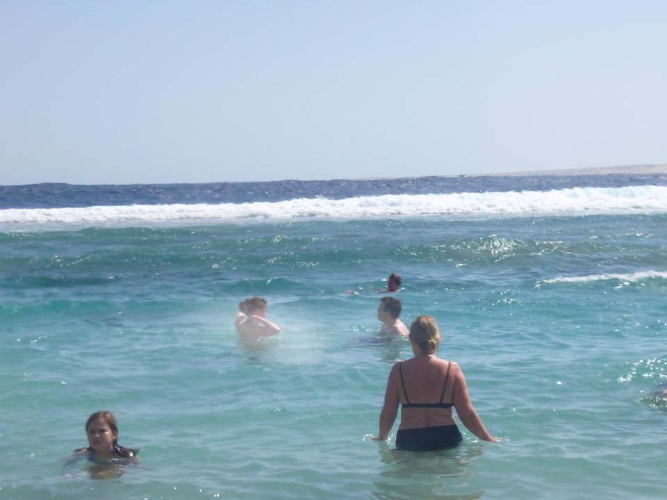 Beach - swimming opportunity Hotel Hauza Beach Resort