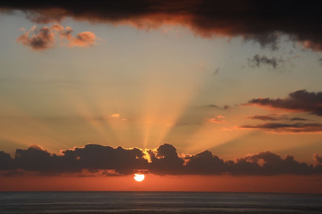 Sonnenuntergang Hotel Orca Praia