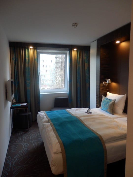 Doppelbettzimmer Motel One Hamburg-Alster