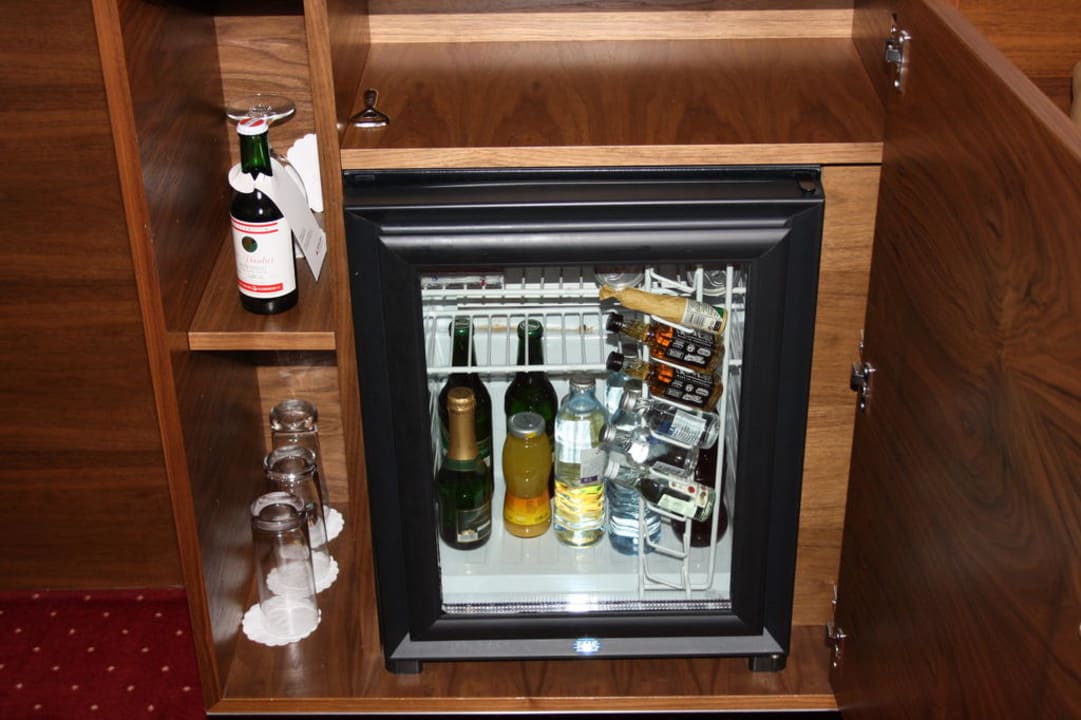 Minibar Zimmer 708 Austria Trend Hotel Anatol