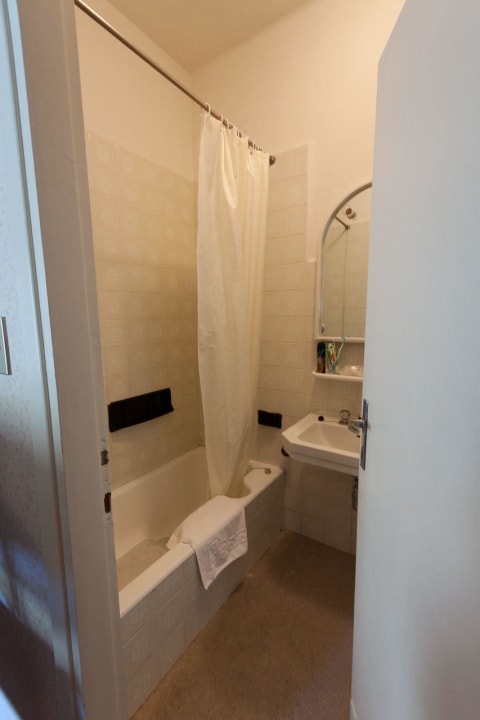 Bad Hotel Terminus & Garda