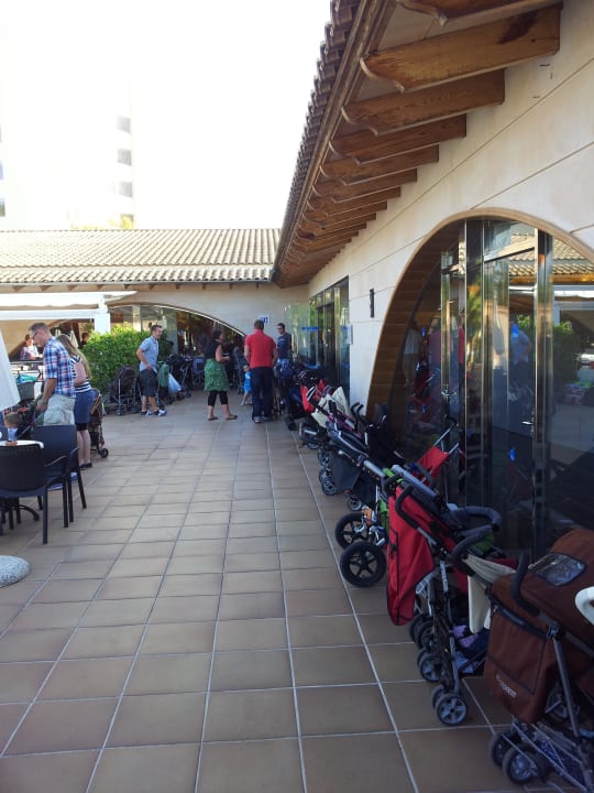 Kinderwagenparkplatz Hipotels Mediterraneo Club
