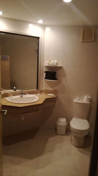 Zimmer Brayka Bay Resort