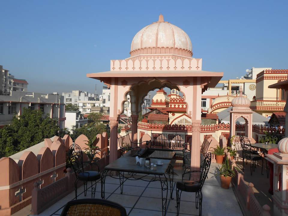 Restaurant auf der Dachterrasse Hotel Sajjan Niwas
