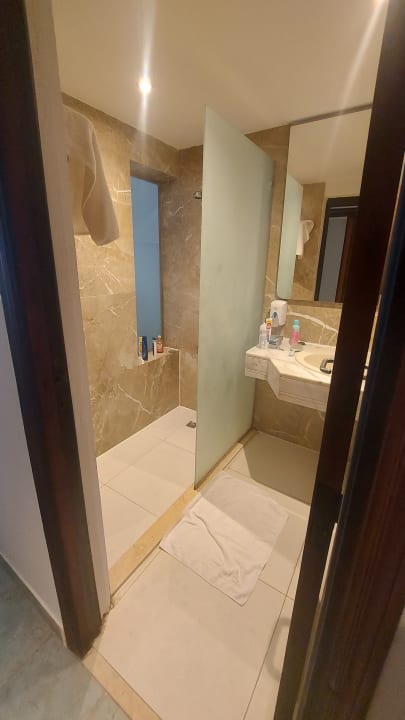 Zimmer Three Corners Equinox Beach Resort