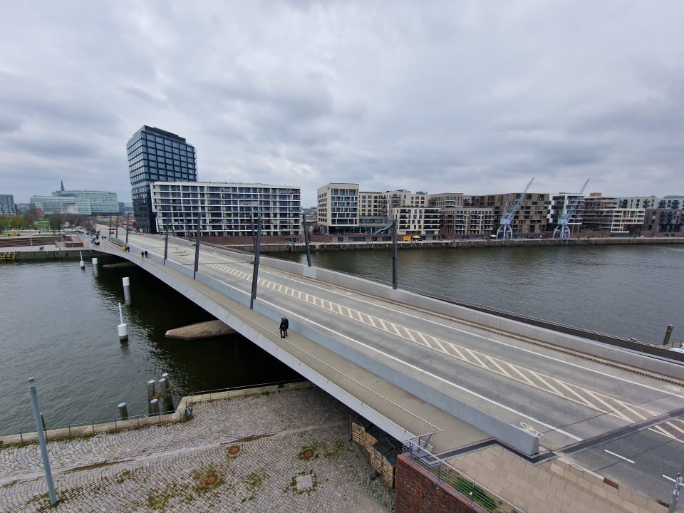 Außenansicht JUFA Hotel Hamburg HafenCity