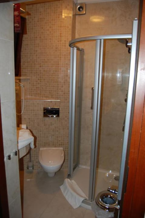 Badezimmer Hotel & Medi-Spa Biały Kamień