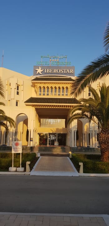 Außenansicht Iberostar Waves Averroes