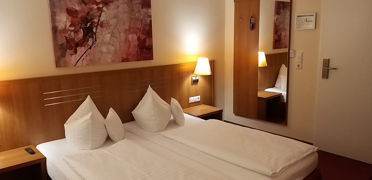 Zimmer Hotel Vis à vis