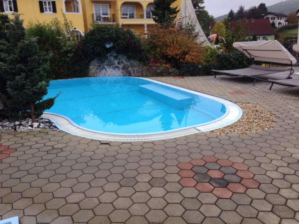Kaltwasser-Schwimmbecken Schlössl Hotel Kindl