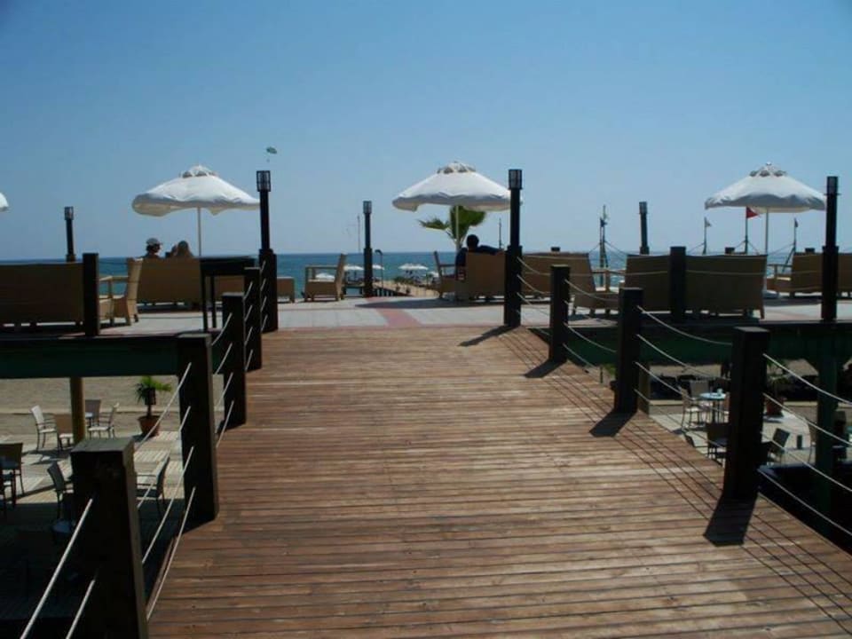 - Limak Lara Deluxe Hotel & Resort