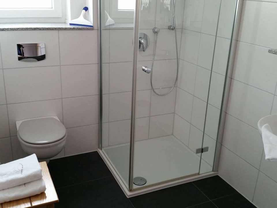 Dusche im Tageslicht-Bad Ferienwohnungen Am Grafenberg
