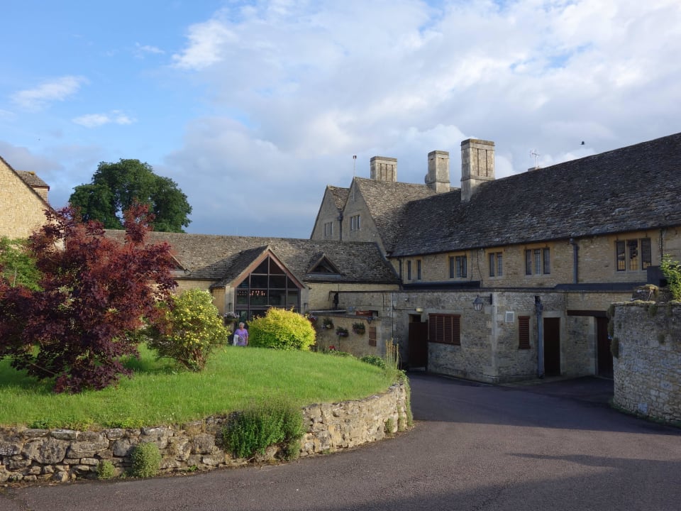 Vor dem Eingang Hotel Stanton House