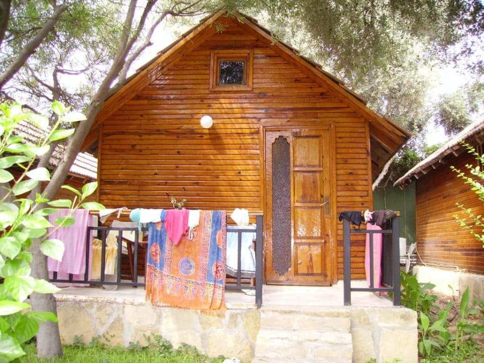 Bungalow von Aussen Can Garden Beach