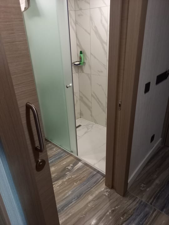 Zimmer Royal Wings Hotel