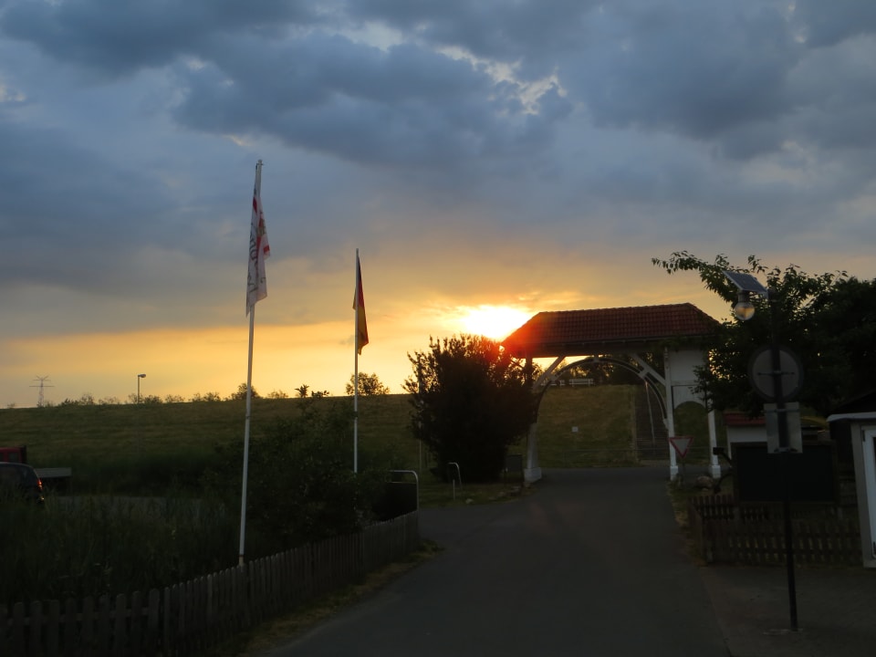 Sonnenaufgang  Feriendorf Altes Land