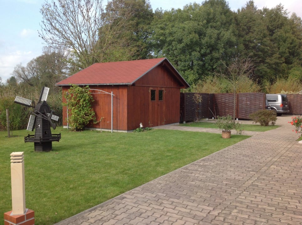 Gartenhaus fuer Fahrraeder Ferienwohnung Wiesenblick