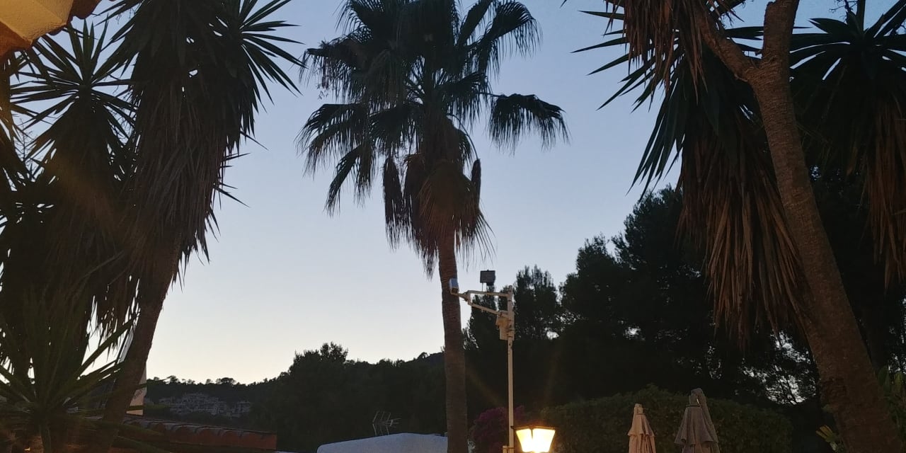 Gartenanlage Villa Columbus Rooms and Restaurant