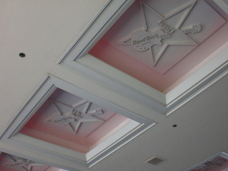 Eingang Virgin Hotels Las Vegas, Curio Collection by Hilton