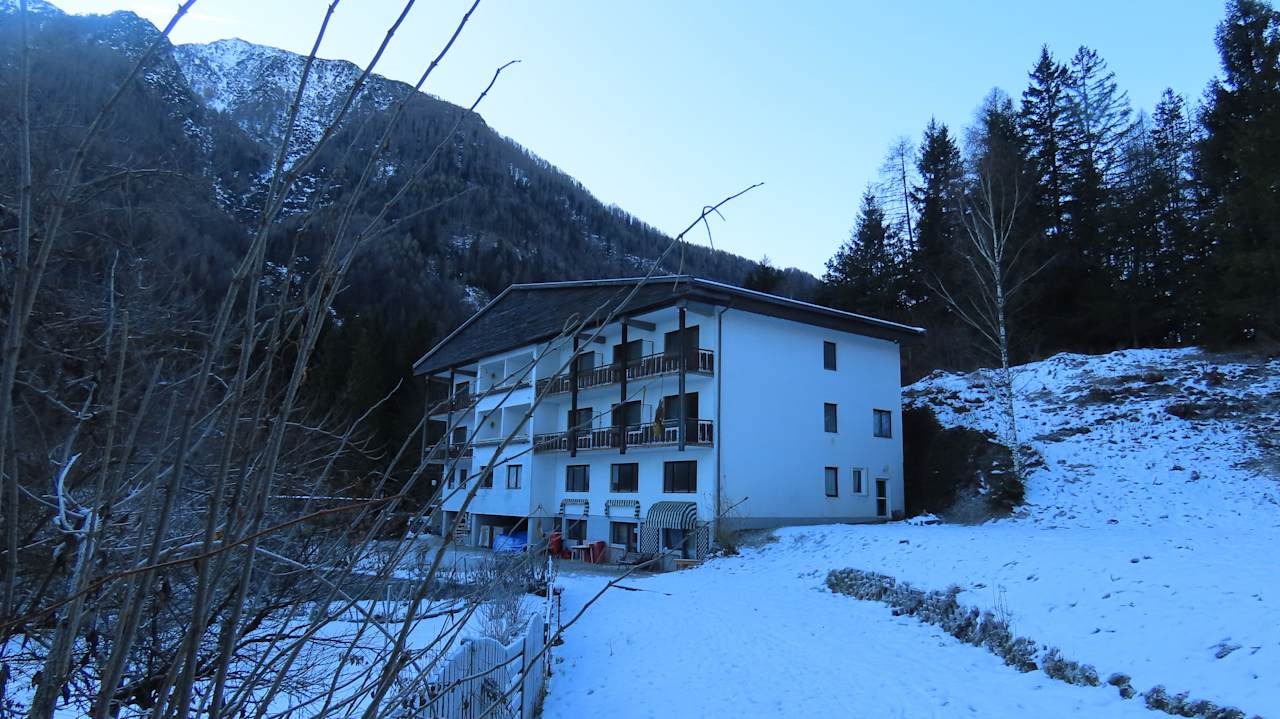 Außenansicht Hotel Haus Kärnten