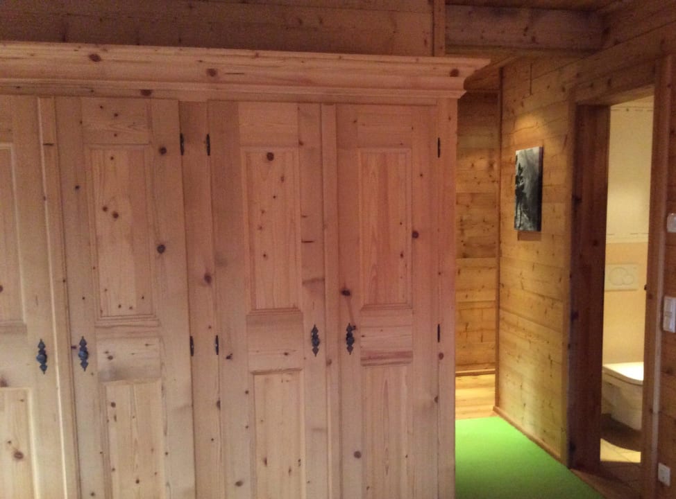 Zimmereingang / rechts separates WC Großarler Hof