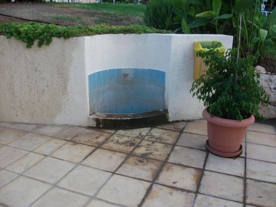 Fußwaschbecken Queen's Bay Hotel