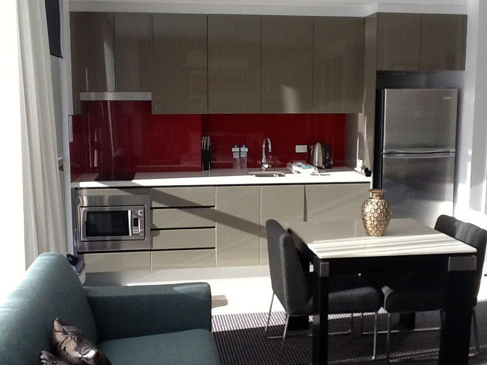 Küche im Zimmer Meriton Serviced Apartments Campbell Street