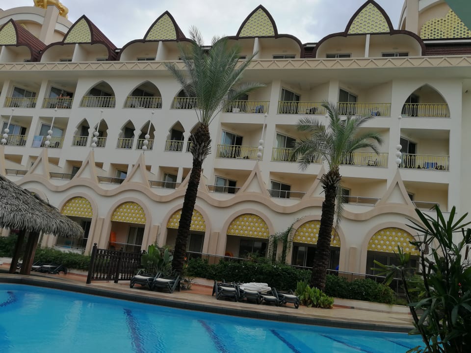 Außenansicht Well Palace Side