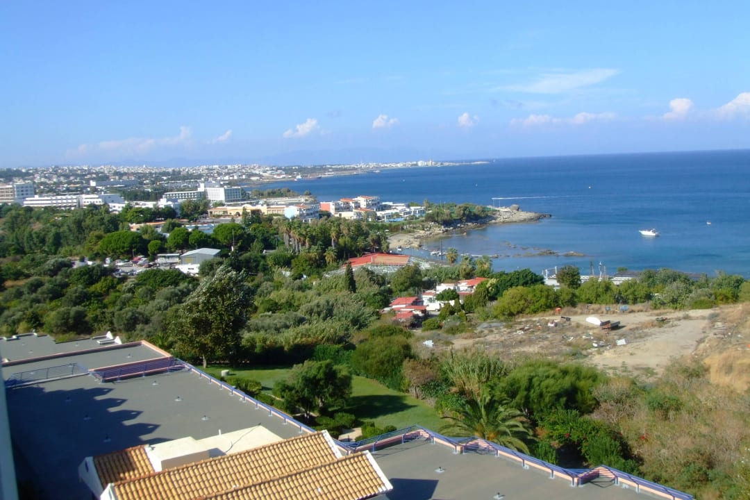 Blick vom Balkon auf Rhodos Stadtspize Hafen Kresten Palace Hotel