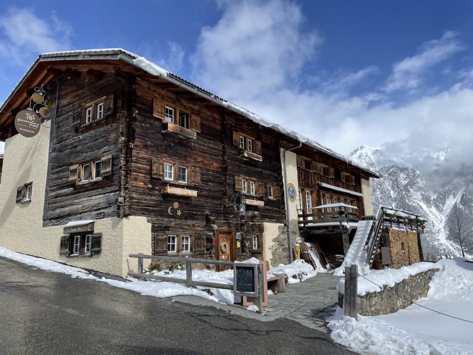 Außenansicht Maiensässhotel Guarda Val
