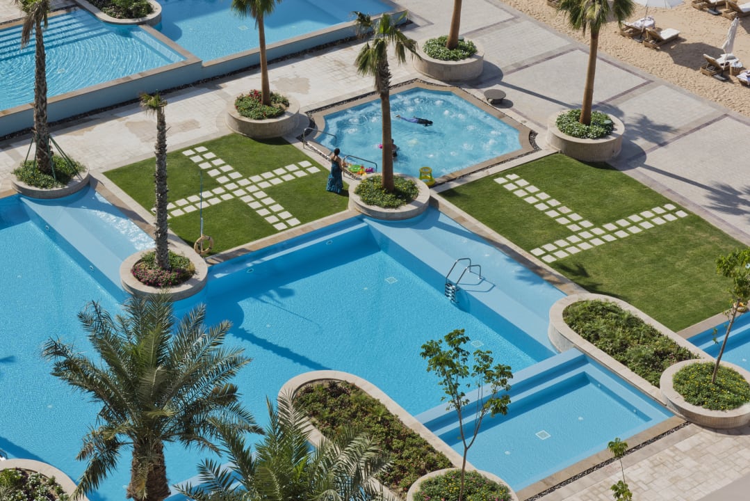 Pool Marsa Malaz Kempinski The Pearl