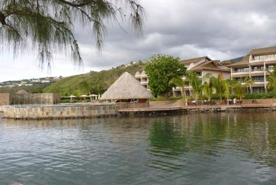 Pool- / Gartenbereich Manava Suite Resort Tahiti