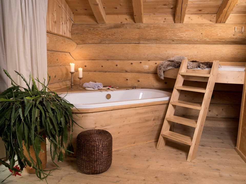 Whirlwanne im Hochkönig Chalet Hüttendorf Maria Alm