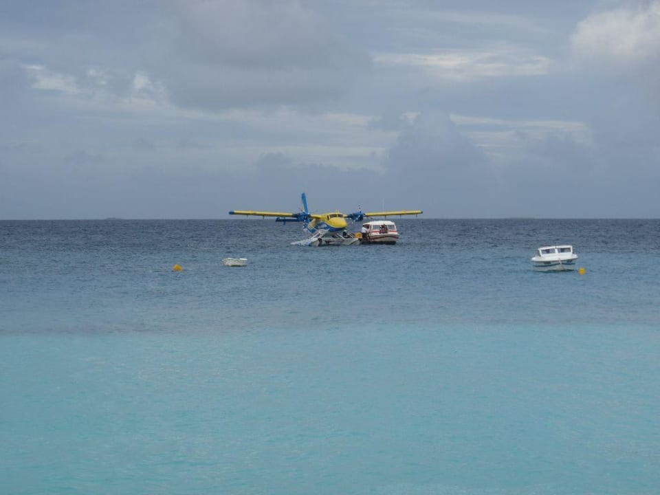 Angaga Wasserflieger Angaga Island Resort