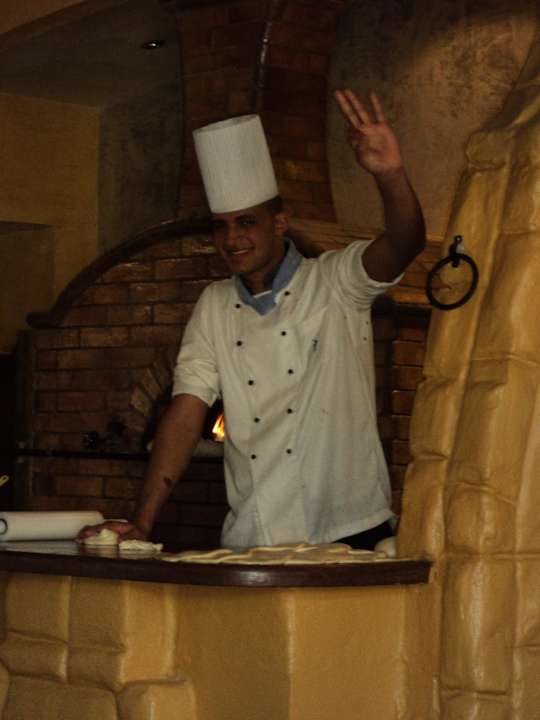 Einer von den vielen fleißigen Köchen Pickalbatros Alf Leila Wa Leila Resort - Neverland Hurghada