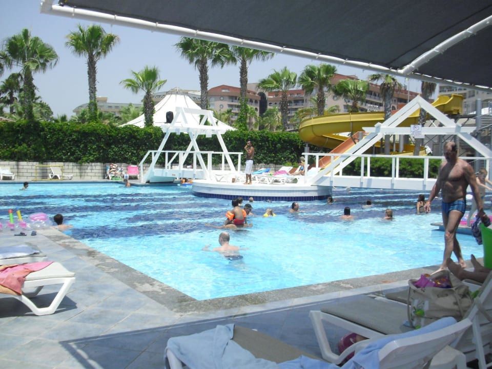 Pool Sealife Buket Resort & Beach