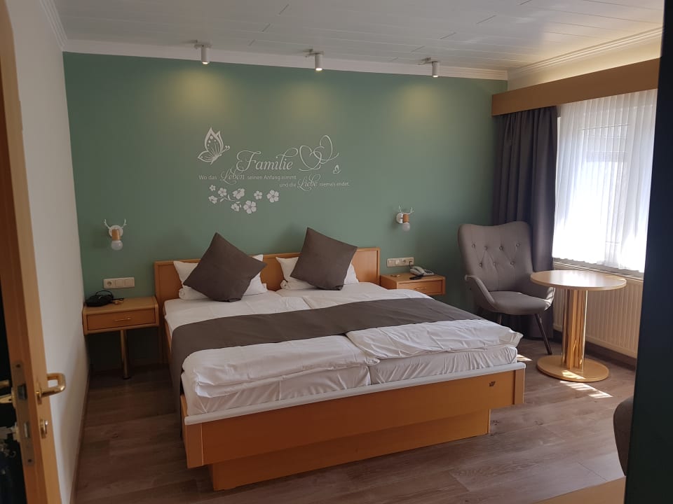 Zimmer Waldhotel Kurfürst