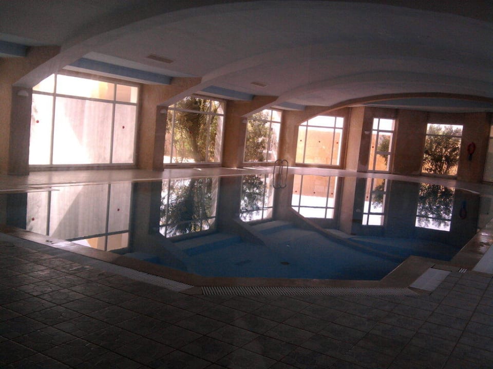 Basen wewnętrzny Skanes Serail Aquapark