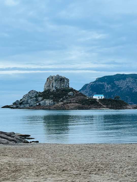 Strand Neptune Luxury Resort