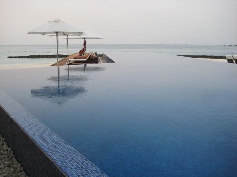 Der neue Pool Kuramathi Maldives