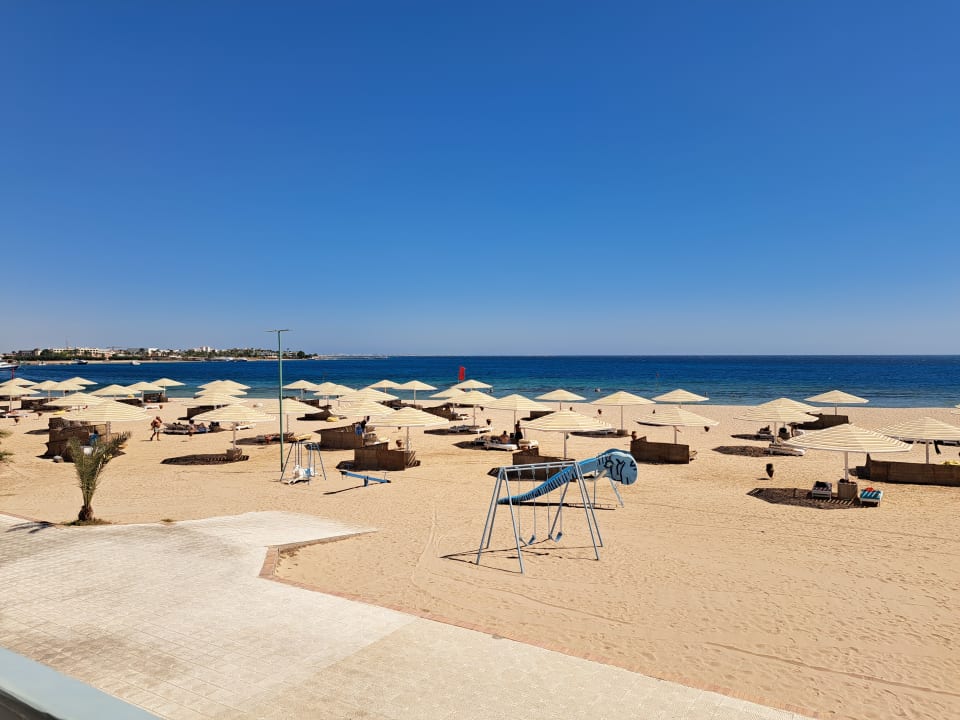 Strand Menaville Safaga