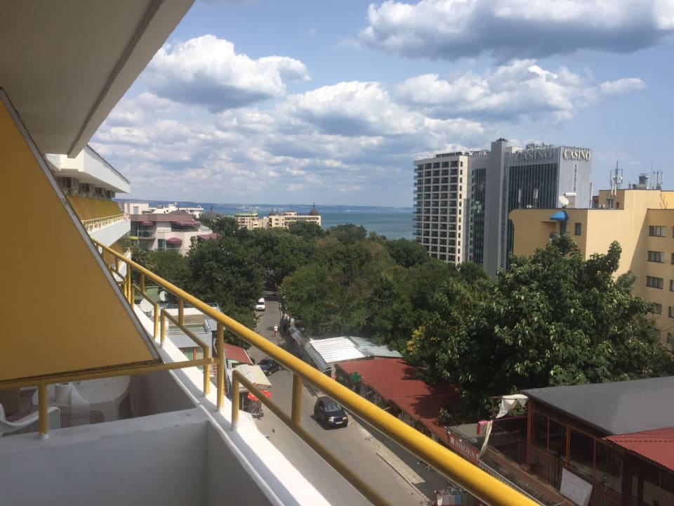 Ausblick Party Hotel Golden Sands - Adults only