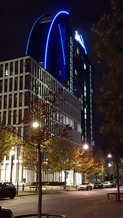 Außenansicht Radisson Blu Hotel Frankfurt