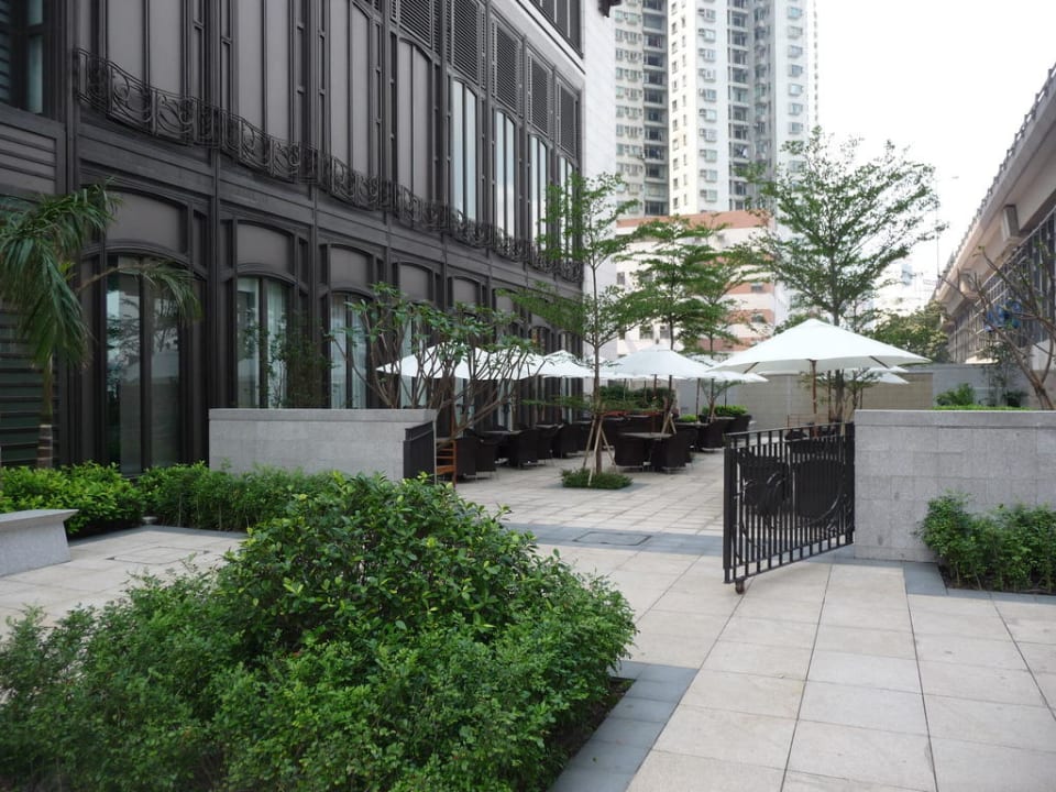 Außenterrasse Hotel Harbour Grand Hong Kong