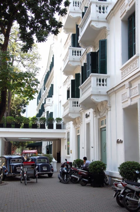 Eingang Hotel Sofitel Legend Metropole