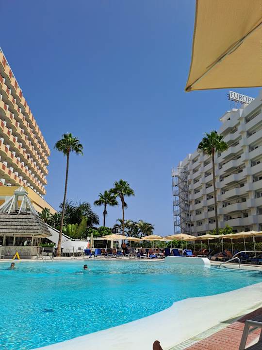 Pool allsun Hotel Lucana